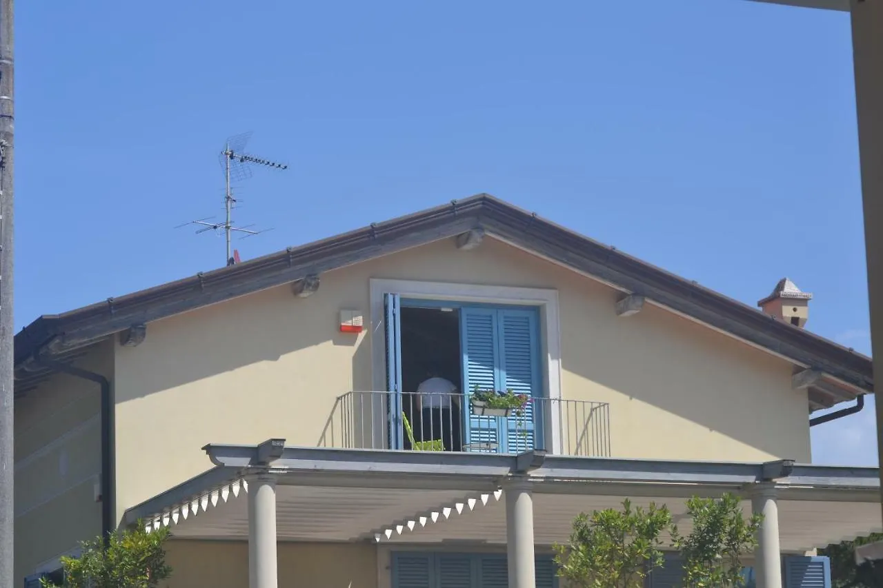 Loft The Sound Of The Sea Pietrasanta Apartamento 0*,